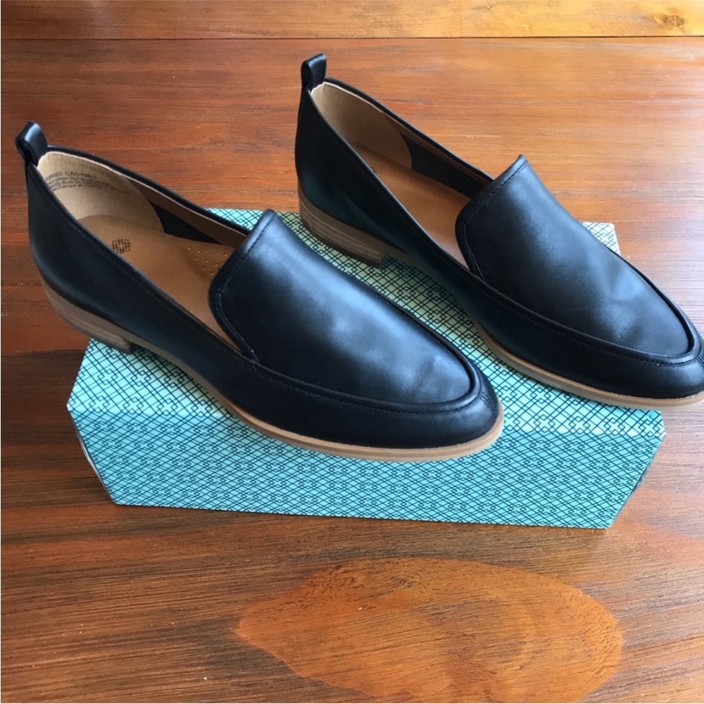 New Susina Black Leather Loafers size 6.5